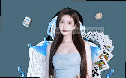 年轻母亲抱着婴儿微笑对视